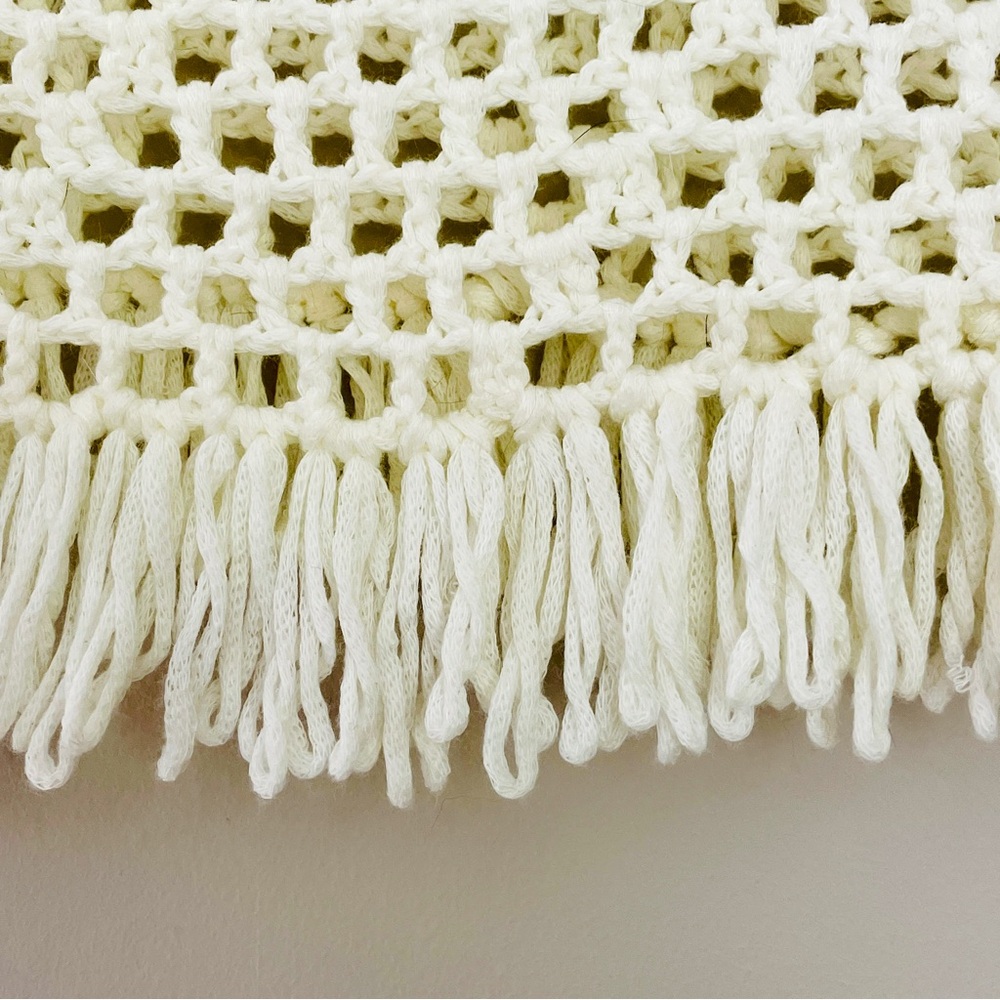 White Fox Boutique Crochet Skirt Fringe White Small Medium - Picture 10 of 10